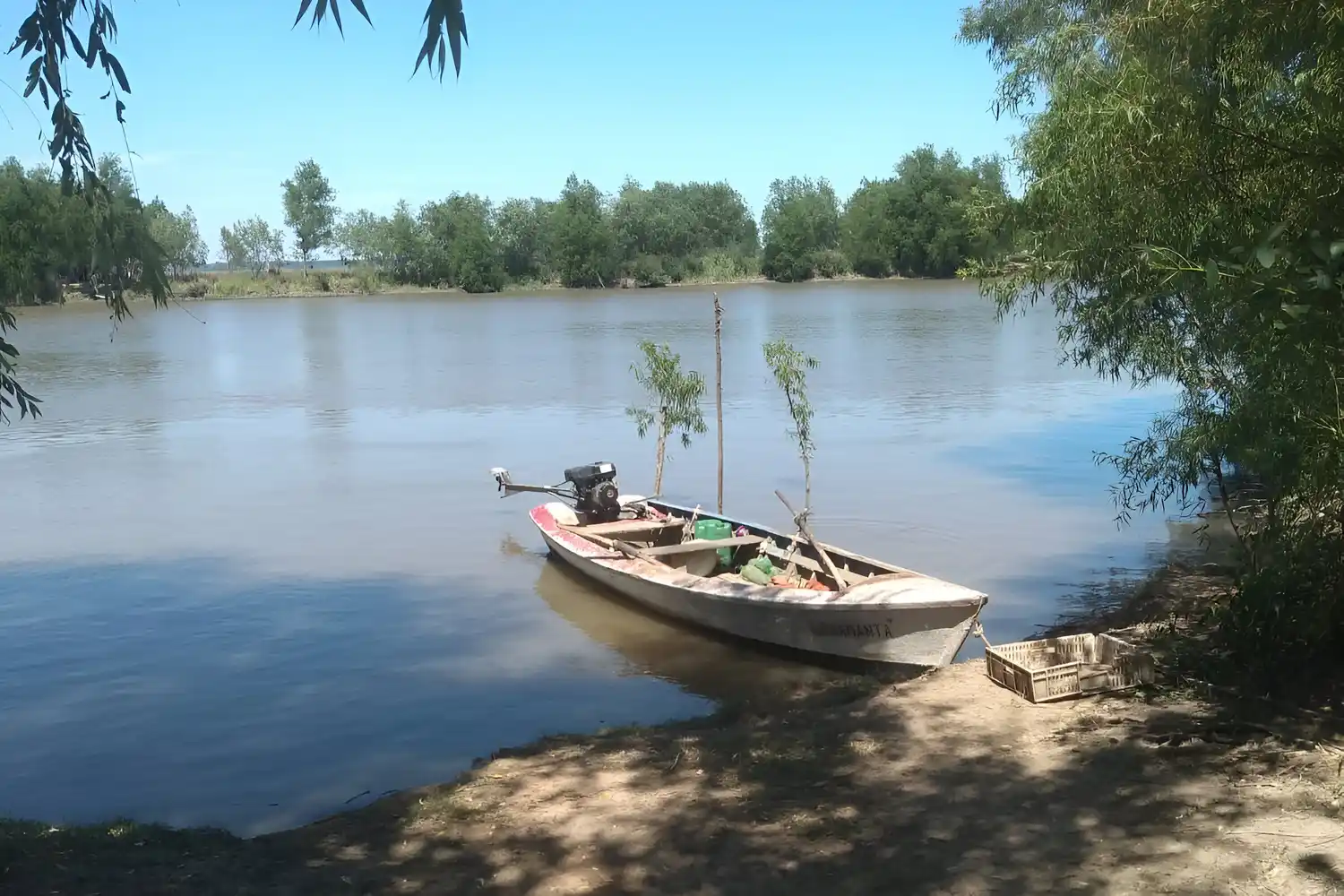 La Samanta, la embarcación impedida de navegar tras el procedimiento de Prefectura.