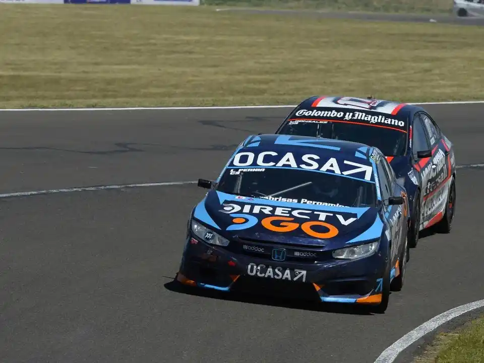 Domenech le ganó el duelo a Urcera y festejó en Paraná