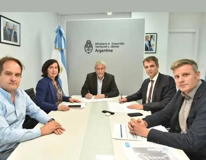 El Gobierno Nacional finalizará 105 viviendas en Concordia mediante el Programa Reconstruir