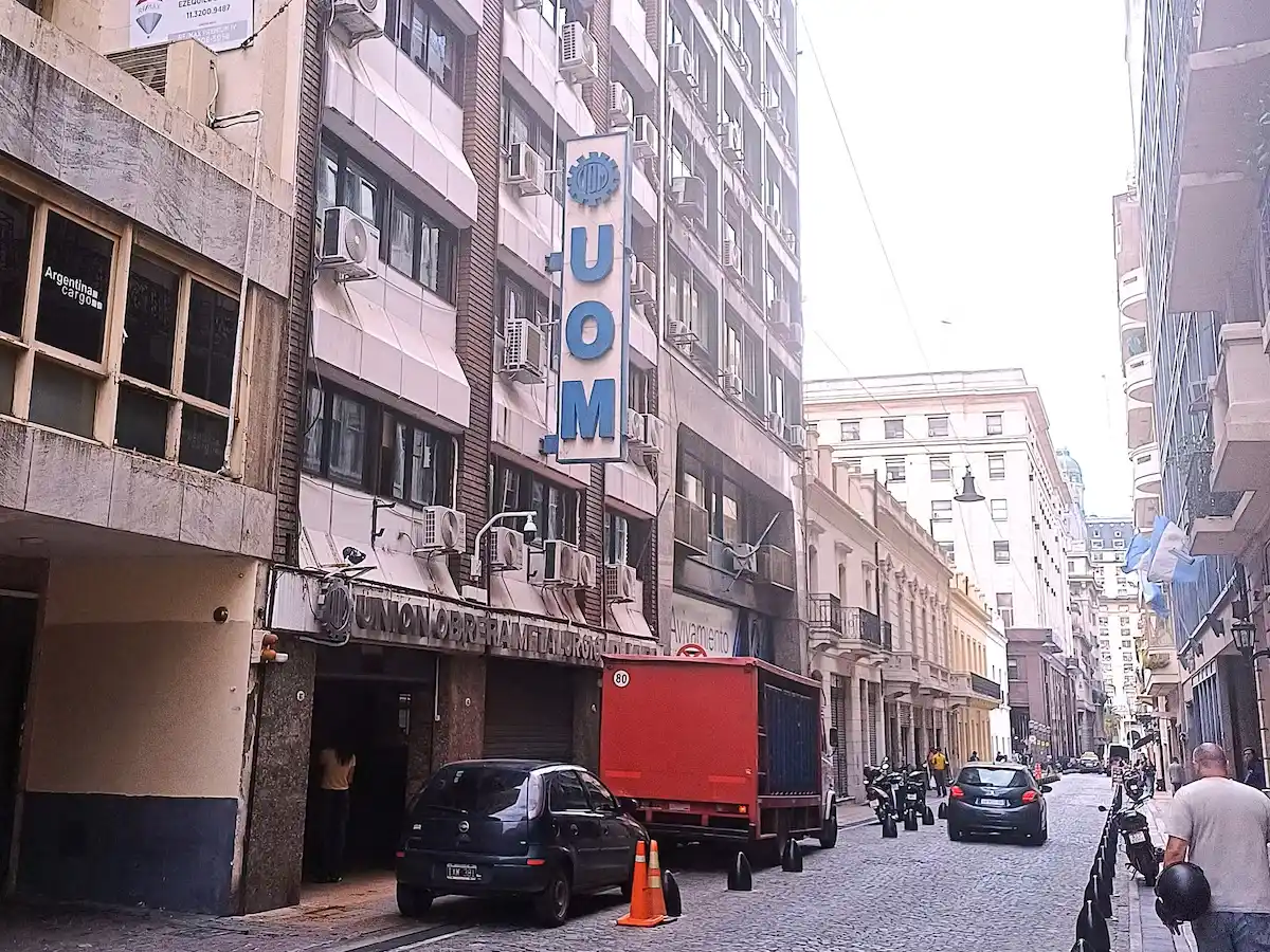 Allanaron la sede de la UOM en una causa contra Abel Furlán por presunta administración fraudulenta