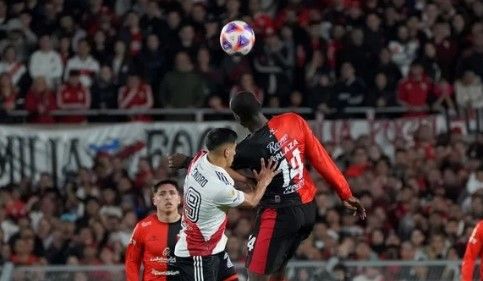 Colón no pudo ante River en el Monumental