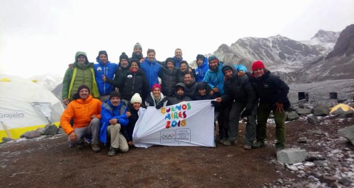 Cansado, Silvio Velo quedó cerca de la cumbre del Aconcagua