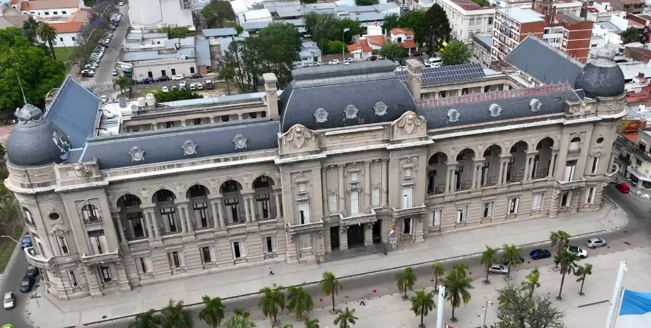 La Casa Gris prepara el envío de más de 70 pliegos a la Legislatura