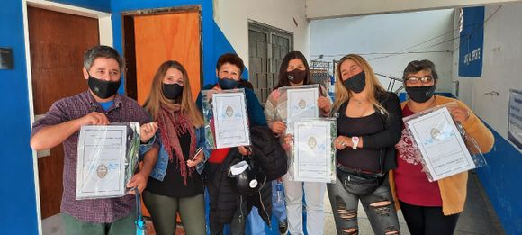 Firman escrituras sociales tramitadas en el plan “Mi escritura, mi casa”