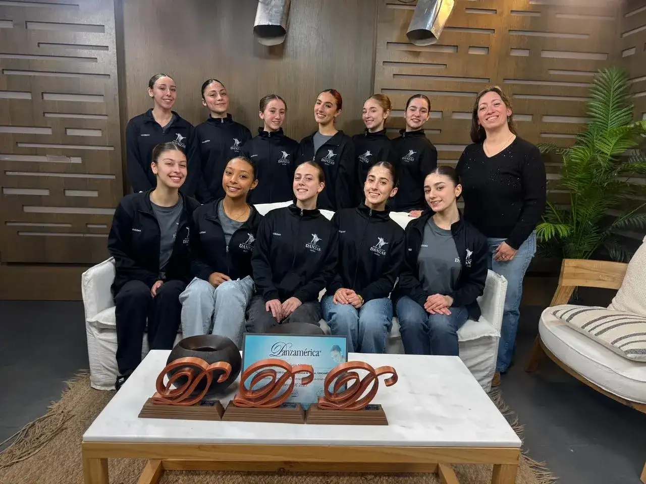 El Ballet de la Escuela Municipal de Danzas brilló y fue premiado en Danzamérica 2026