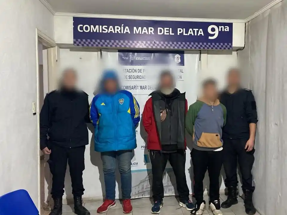 El hecho ocurrió en un local ubicado en Güemes 2465, donde los delincuentes rompieron la vidriera para ingresar y sustraer elementos.