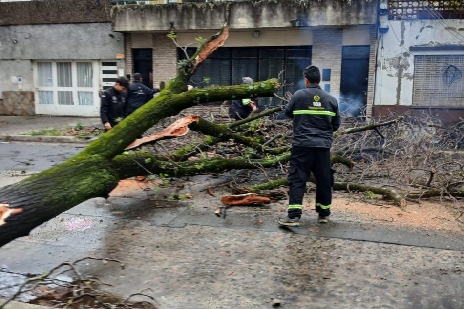 Temporal en Rosario: más de 135 milímetros de lluvia, ráfagas de 57 kilómetros y caída de granizo