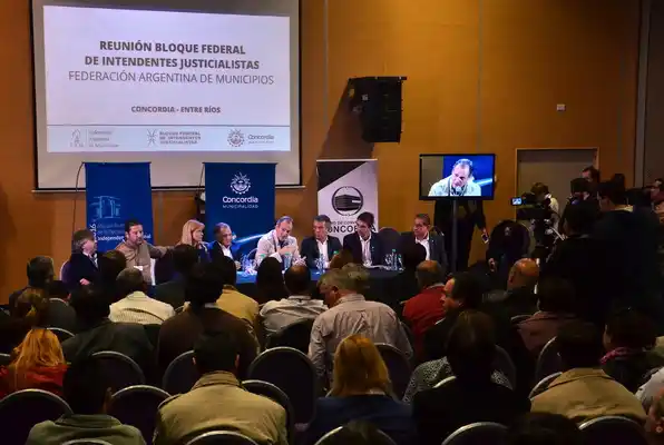 Encuentro de jefes comunales justicialistas en Concordia