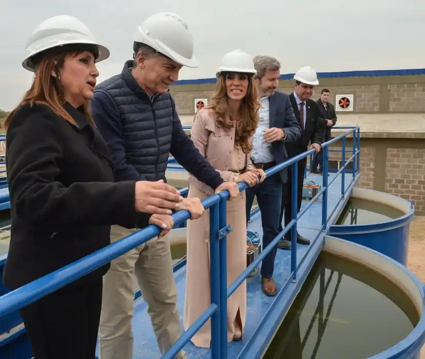En Santiago del Estero Macri inauguró una planta potabilizadora y un comedor