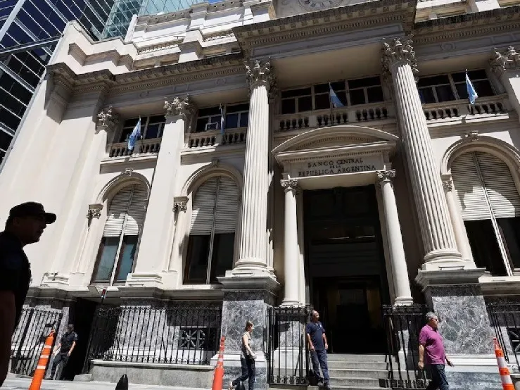 El Banco Central volvió a vender dólares por tercer día consecutivo