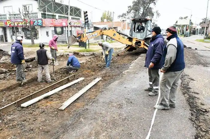 Avanzan las obras de bacheo en  distintas arterias de la ciudad