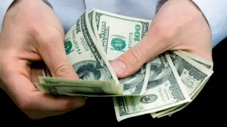 El BCRA limita la compra de divisas para quienes excedieron el límite de US$ 10.000 mensuales