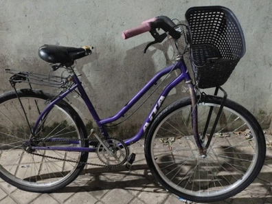 Tres sospechosos fueron detenidos por robarse una bicicleta en Echesortu.