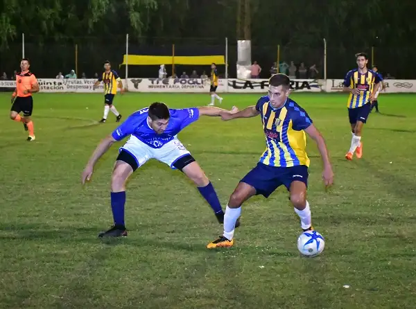 Nicolás Toci, el árbitro del choque entre Deportivo y Juventud Urdinarrain