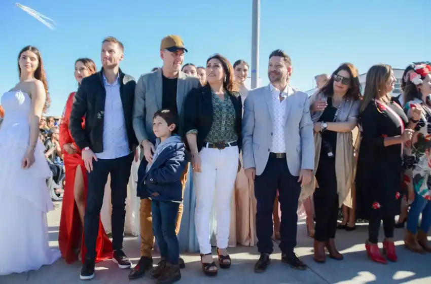 Con gran concurrencia en Playa Grande la Cámara de la Industria de la Moda de Mar del Plata retornó con gran éxito a los desfiles presenciales