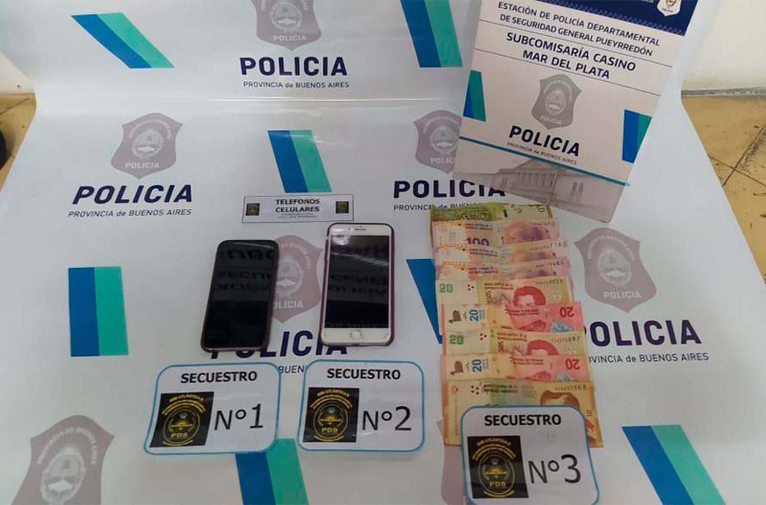 Roban dos Iphone y en la huida se lastima en la cabeza: lo atrapan junto a un menor