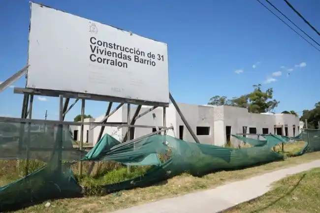 Las viviendas forman parte de una obra mayor de 31 unidades, que registra un avance del 64%.