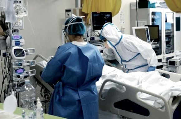 Suspendieron todas las cirugías programadas en la provincia para resguardar las camas críticas