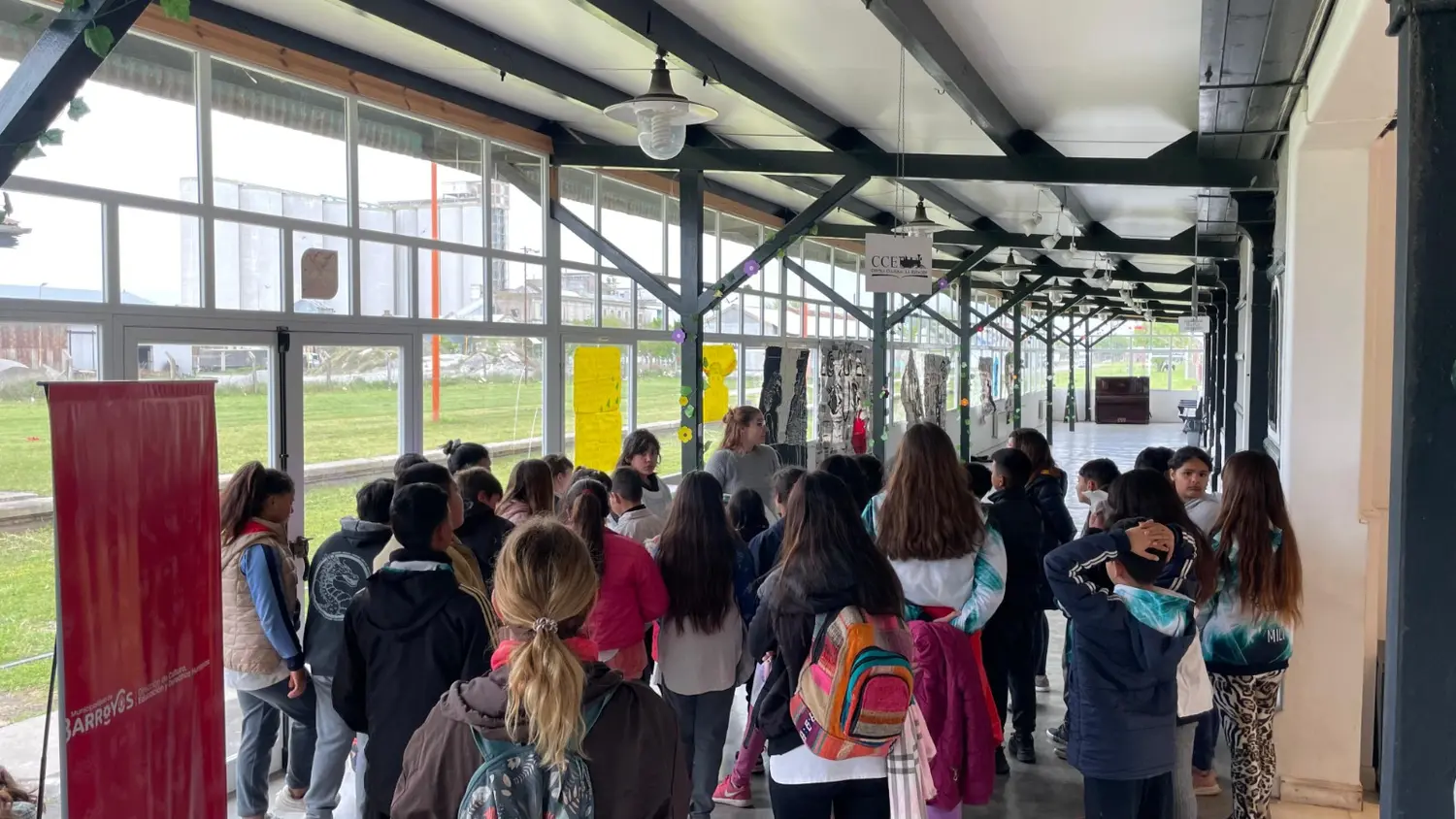 Alumnos de diferentes establecimientos visitaron La Estación
