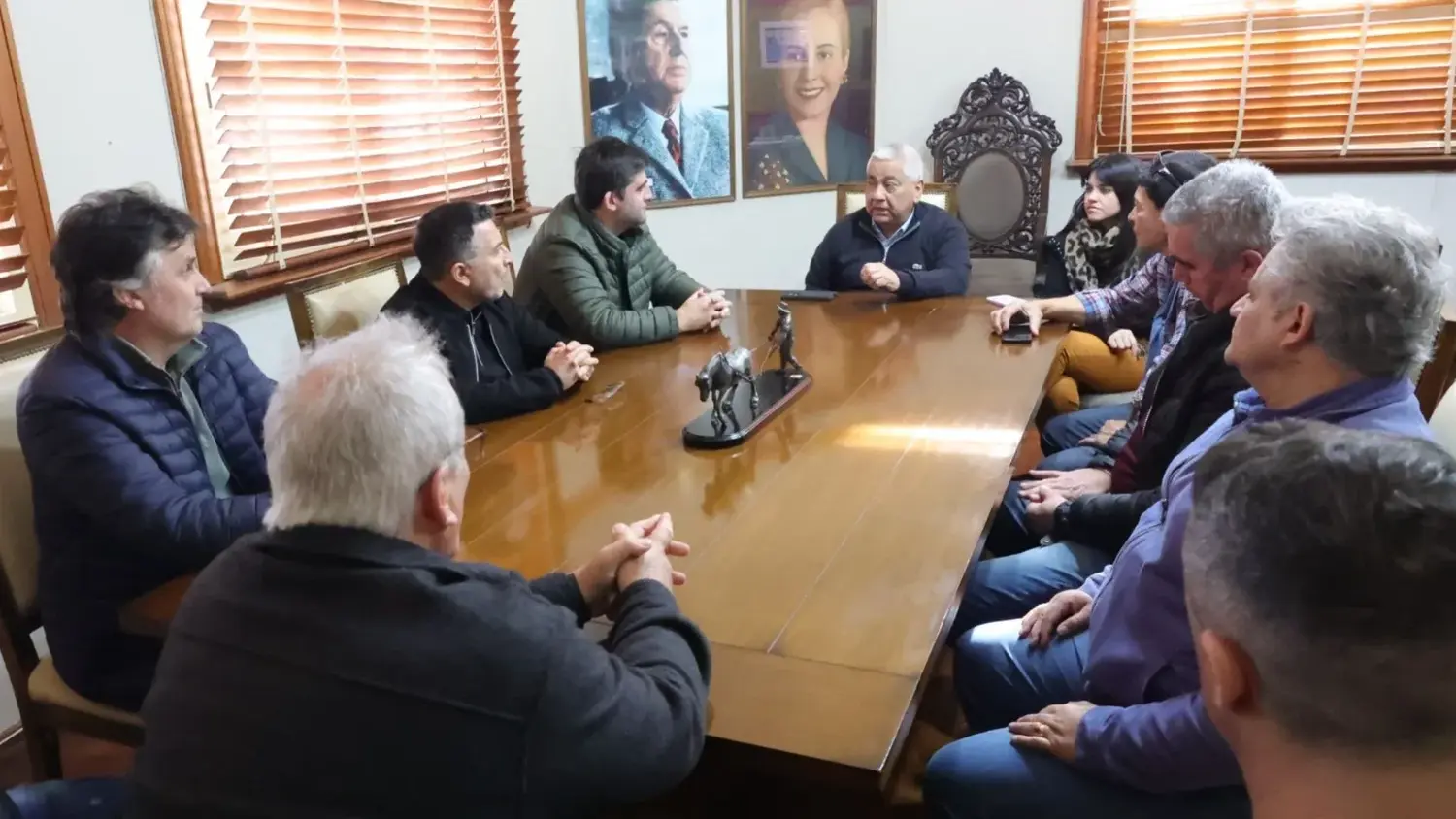 La delegación de FATRAC visitó al intendente Salazar con la finalidad de ofrecer capacitación para choferes.