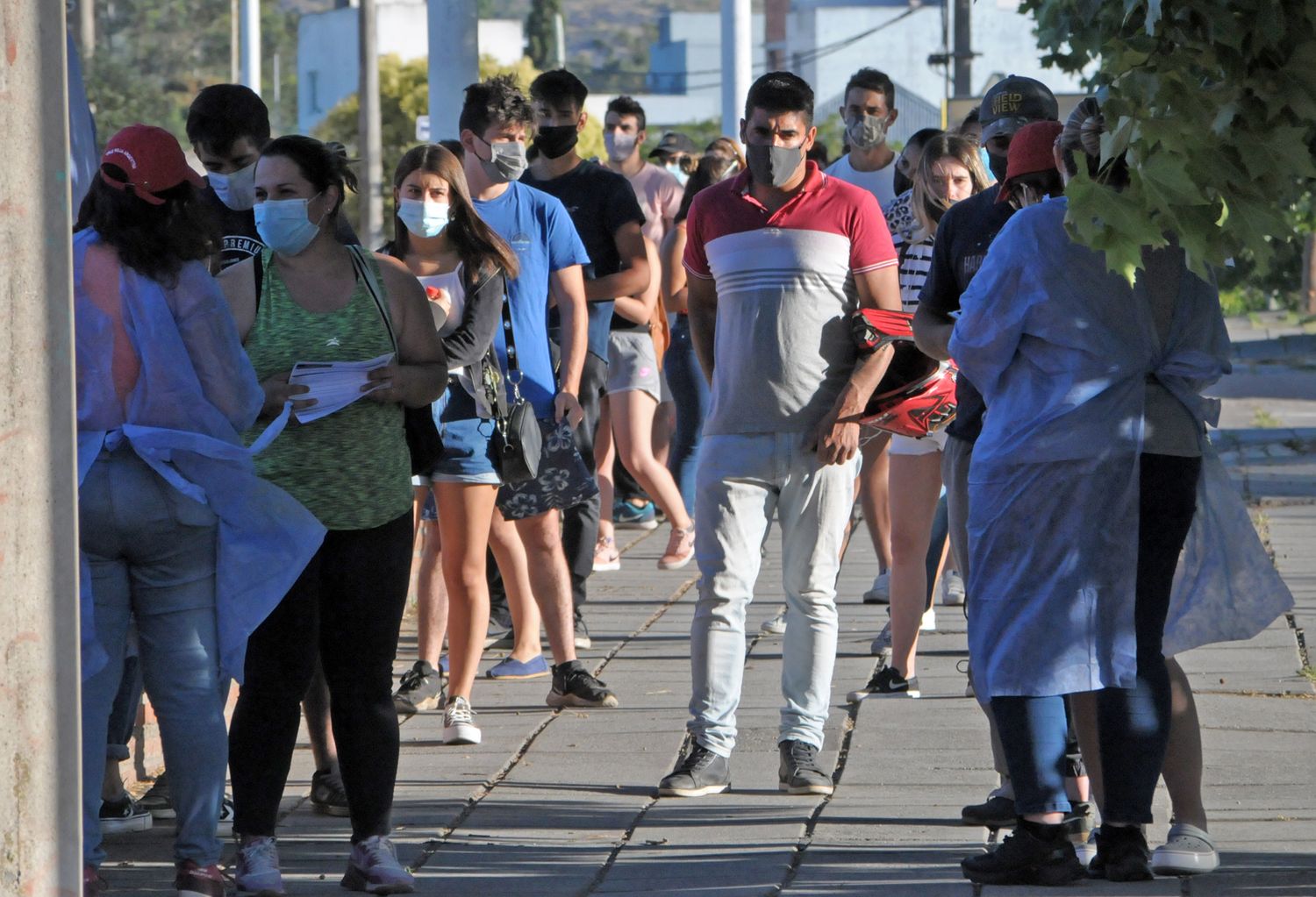 Cambios de horario en los centros de testeos por la ola de calor