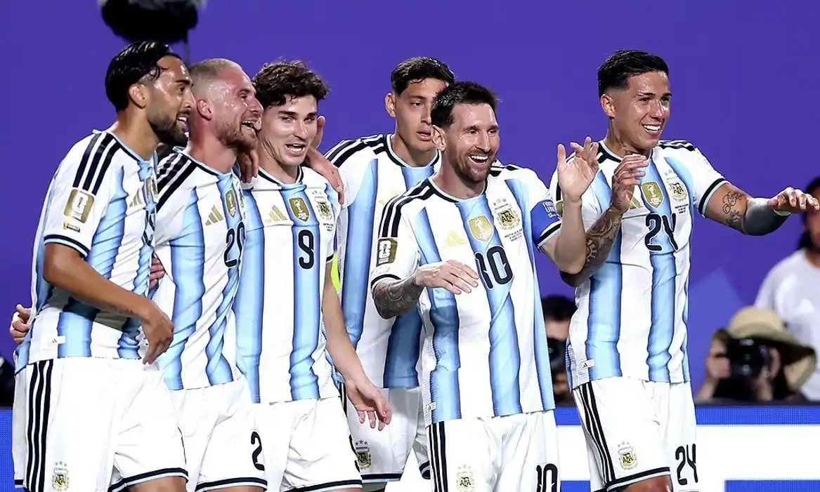 Argentina, clasificada a 16avos de final.