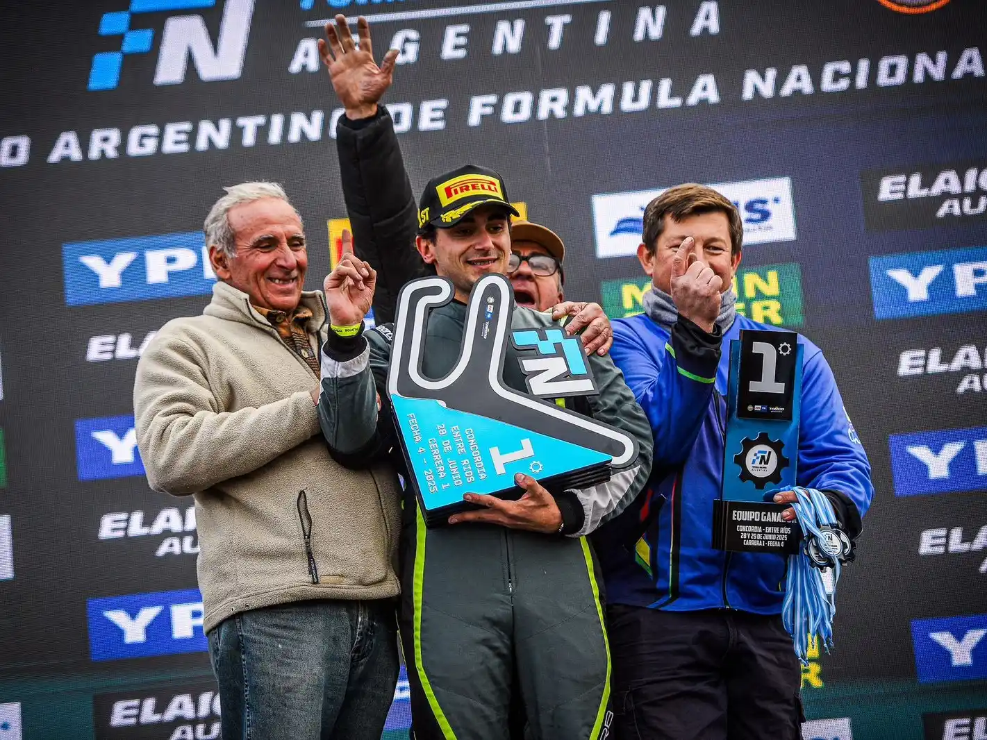 Julio Velázquez, de soñar con categorías nacionales a ganar su primera carrera