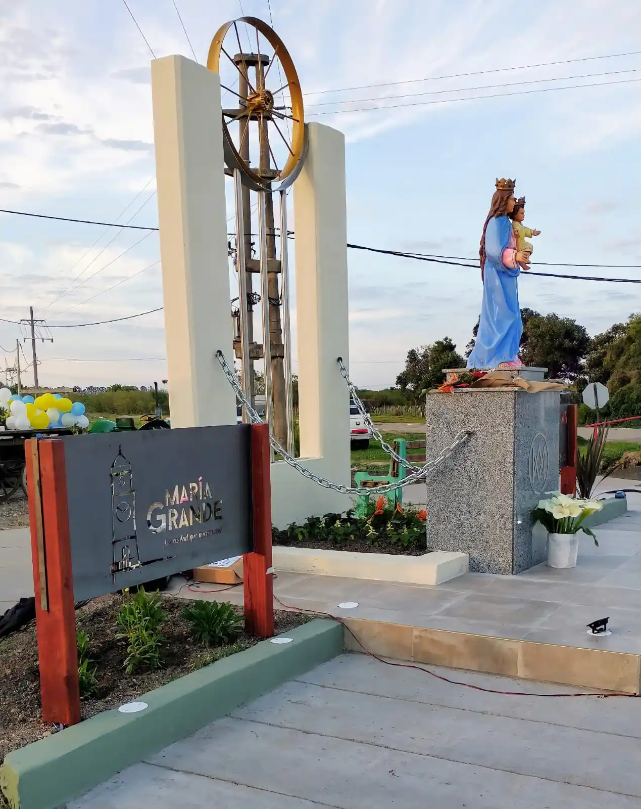 María grande celebra en su mes aniversario