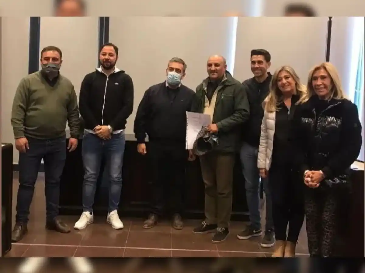 Designaron a una plaza con el nombre “Iglesias Evangélicas”