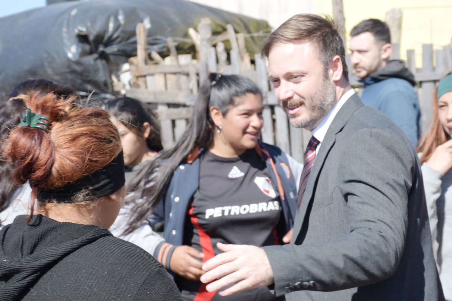 “Estamos atendiendo las necesidades sin hacer un culto de la emergencia ni caer en el asistencialismo”