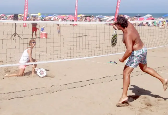 Primer torneo de beach tennis