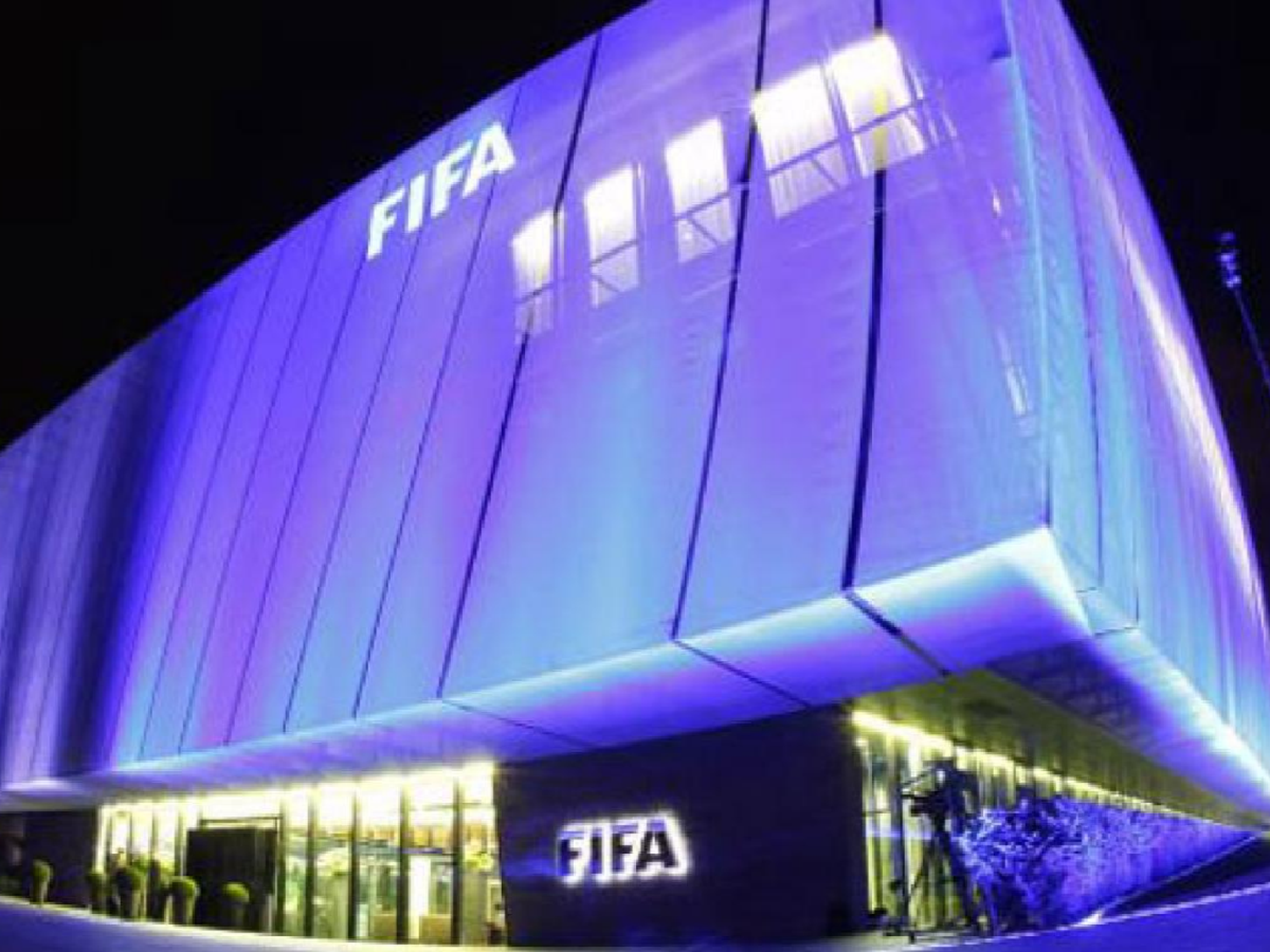 Un fiscal suizo que investiga a la FIFA se reunió en secreto con Infantino