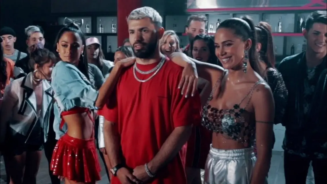 Tini Stoessel compartió el back sexy del video de «22»