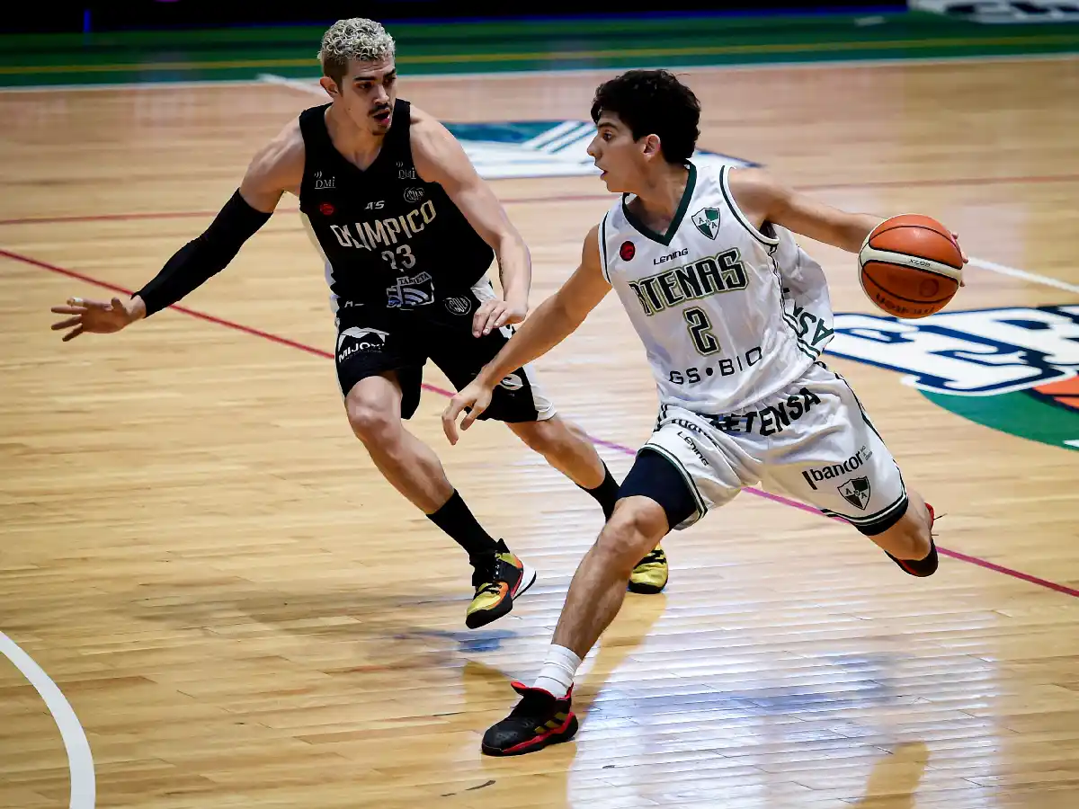 Atenas quiere pegar primero