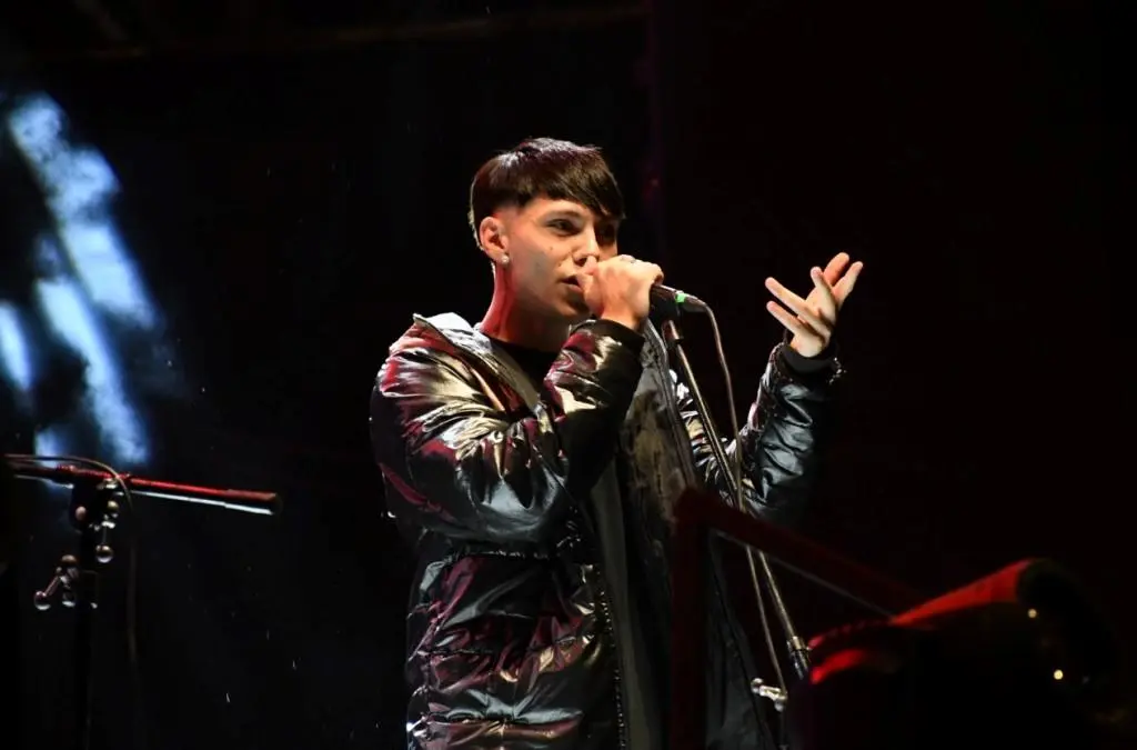 Faustino, aTrapado en una canción