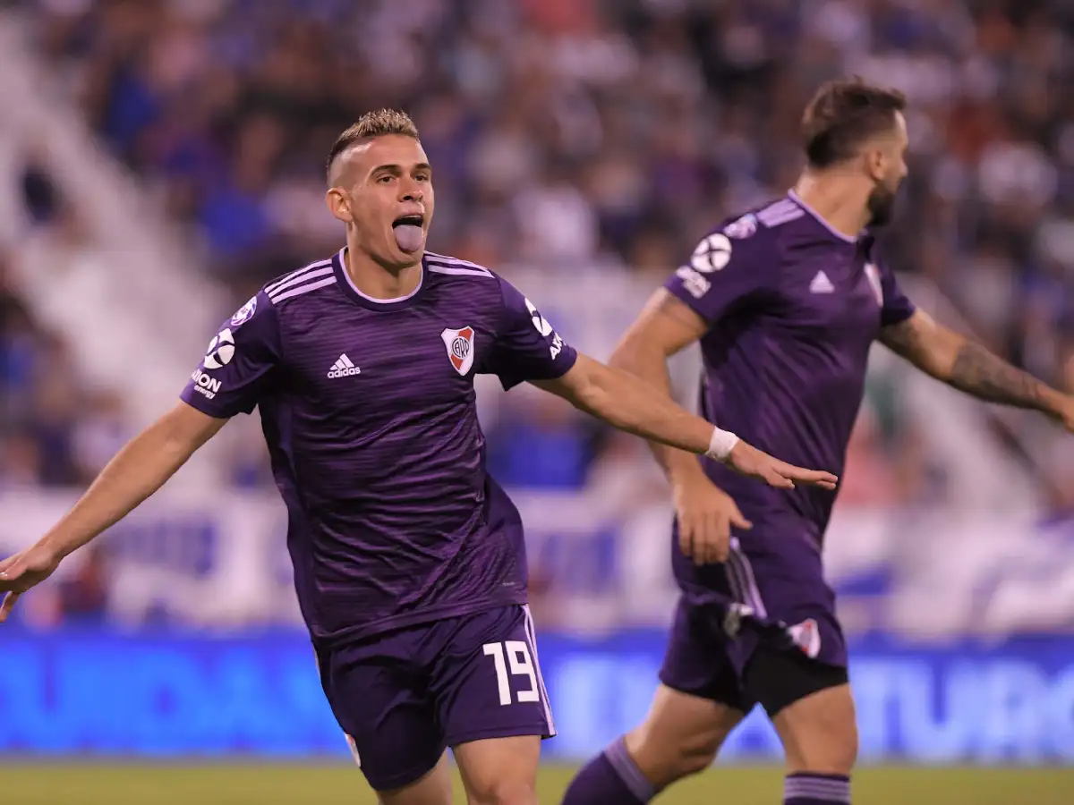 River festejó en Liniers