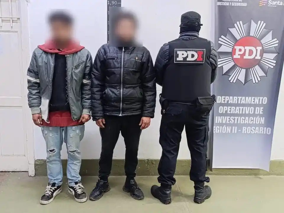 Cuatro detenidos en una serie de allanamientos por microtráfico en Rosario y la región