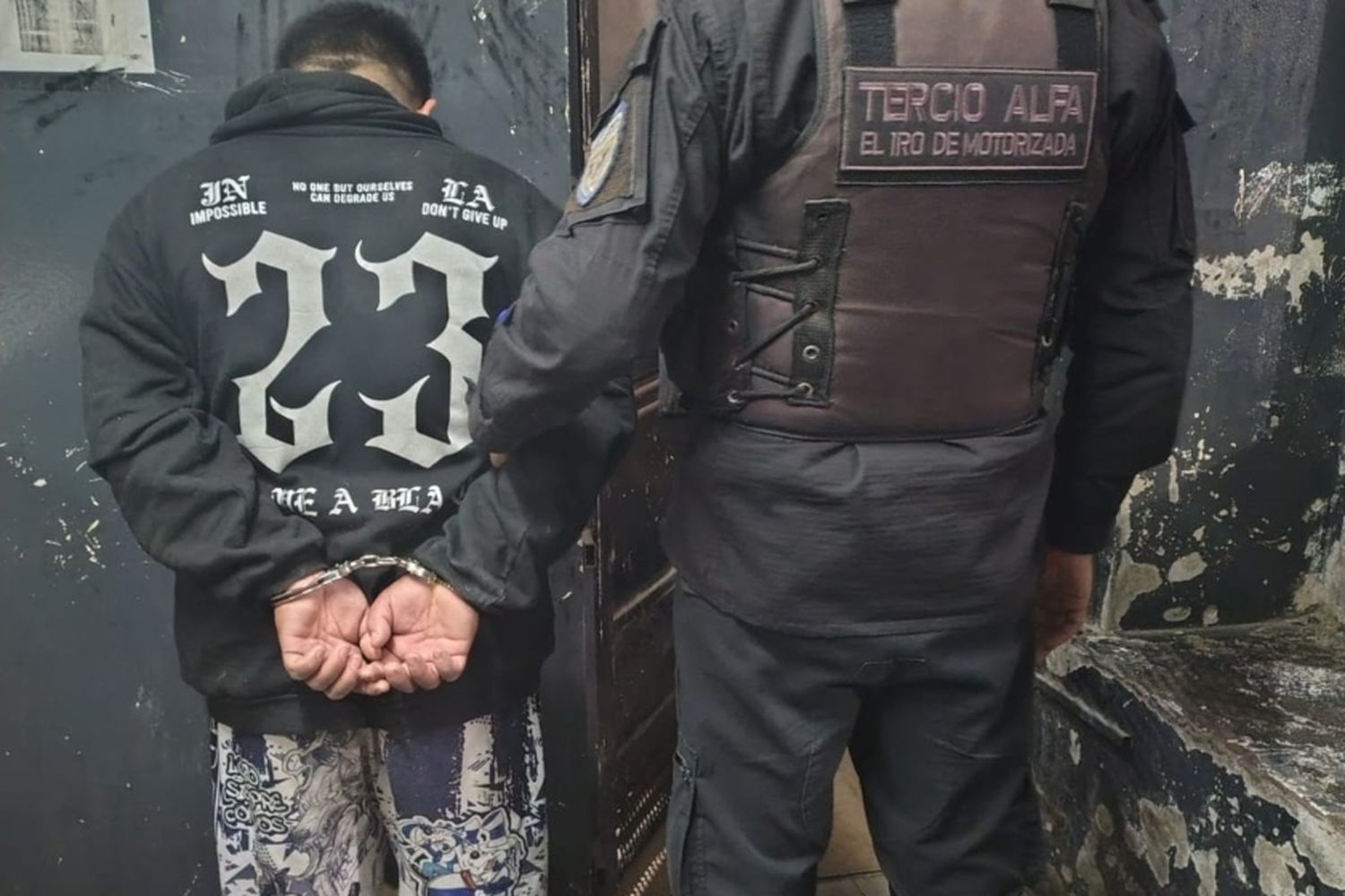 Detenidos tras robar una moto.