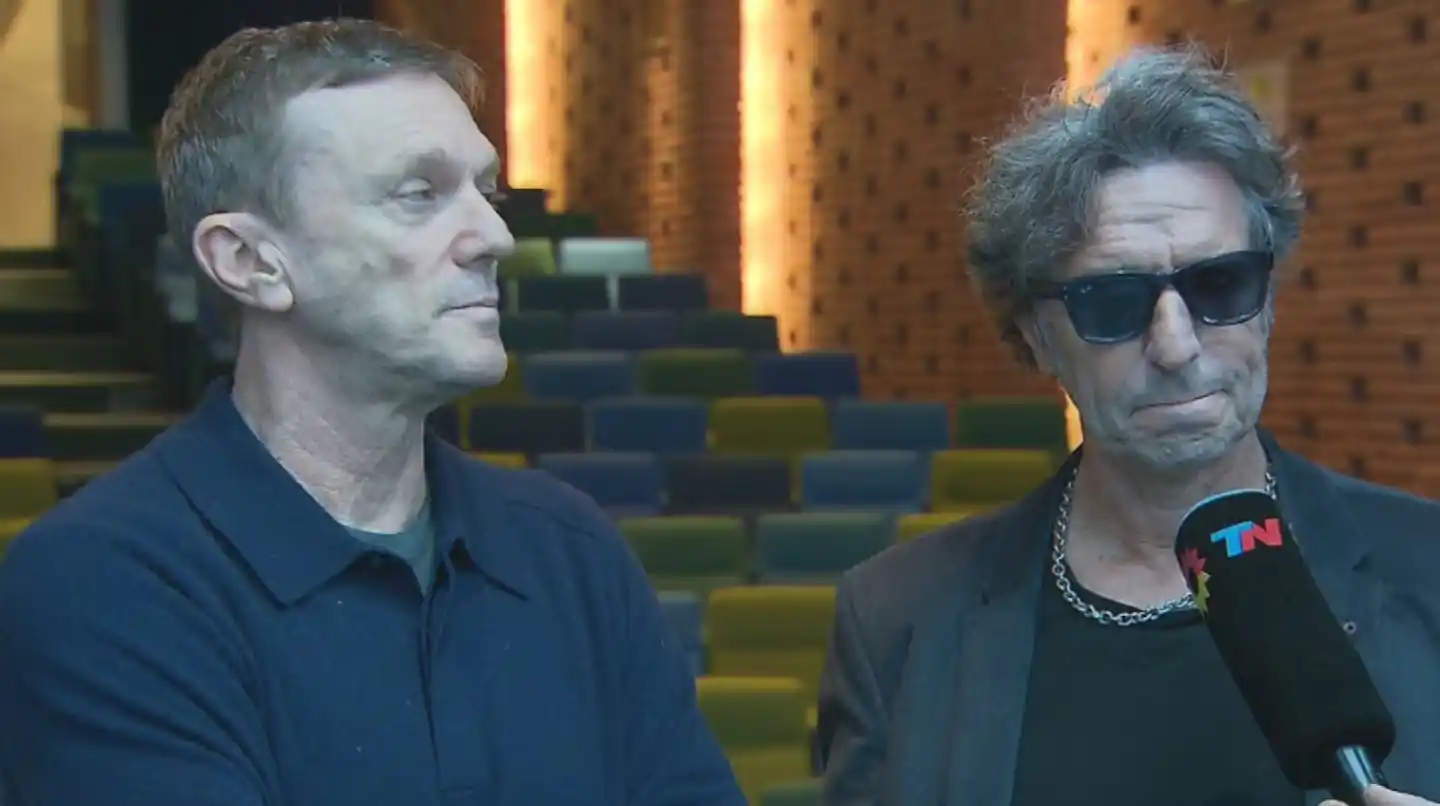 Desilusión para los fanáticos: la verdad detrás de la película de Los Simuladores