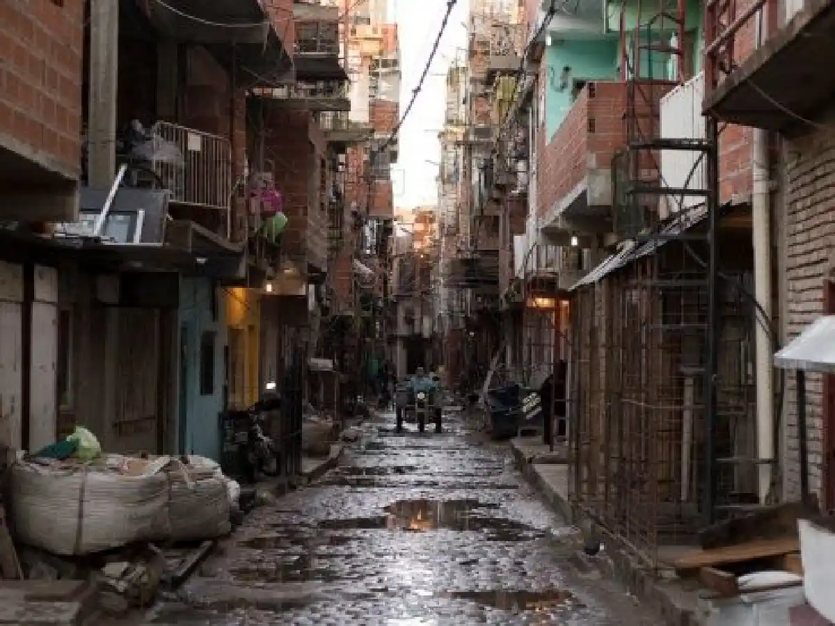 Pobreza: se levantan siete nuevos asentamientos por mes en todo el país