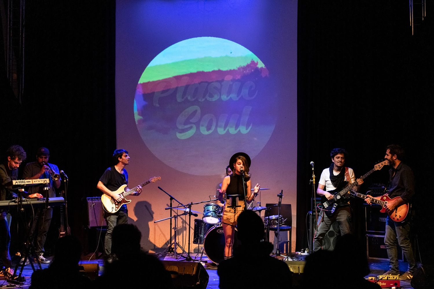 La ciudad recibe la primavera con música en vivo