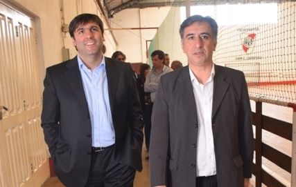 Diego Bossio en la recorrida con el presidente Alejandro Yapuncic.