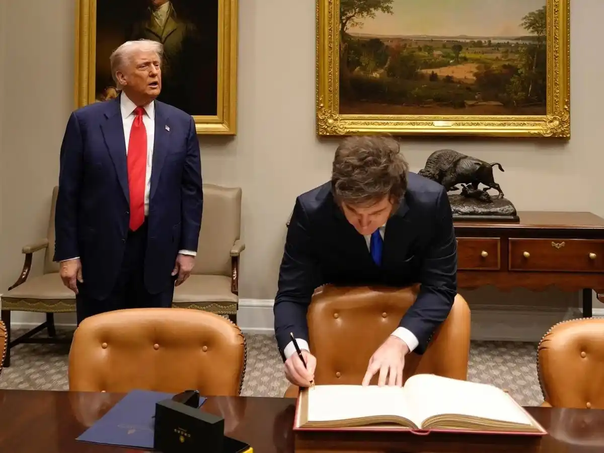 Javier Milei junto a Donald Trump