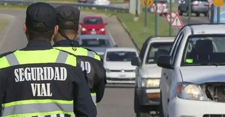 Tránsito: podrá exhibirse la póliza de seguros en formato digital