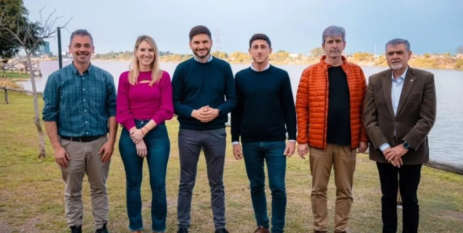 Garibaldi es el candidato a senador y mantuvo reuniones con sus rivales en la interna. Después hubo un encuentro entre todos al que se sumó Pullaro. Foto: Prensa Garibaldi.