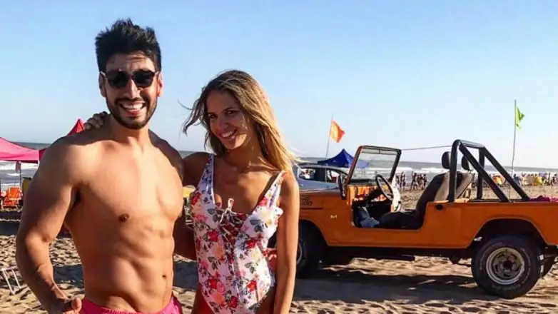 La primera foto oficial del romance de Facundo Moyano y Eva Bargiela