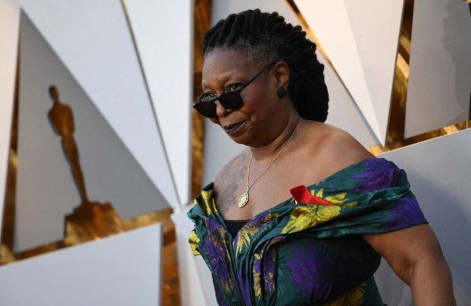 Whoopi Goldberg suspendida por canal ABC por comentarios sobre el Holocausto