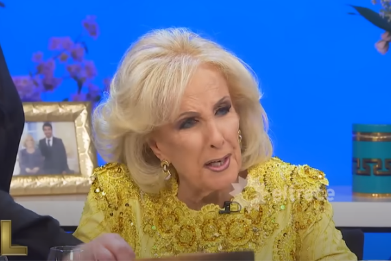 Un Exocet se estrelló en la mesaza de Mirtha: Alconada y Lilita  confirmaron el espionaje  macrista