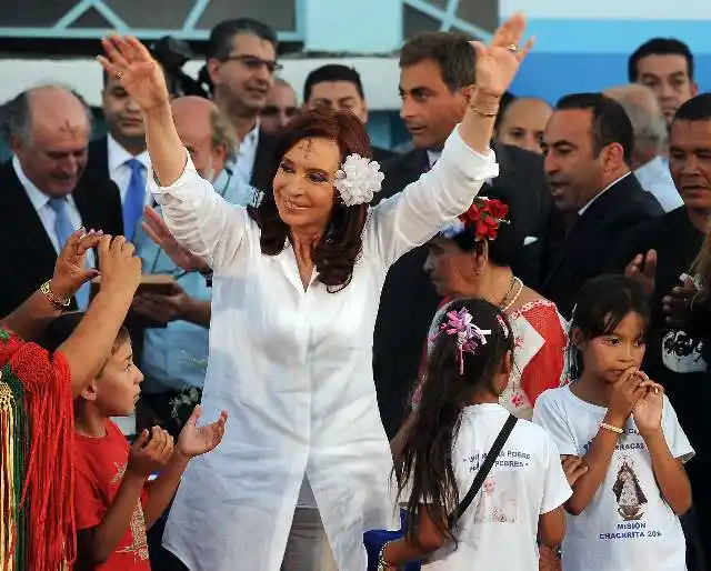 Cristina encabezó misa en homenaje a Hugo Chávez
