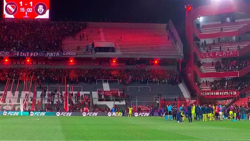 Cancelaron el partido entre Independiente y U. de Chile.
